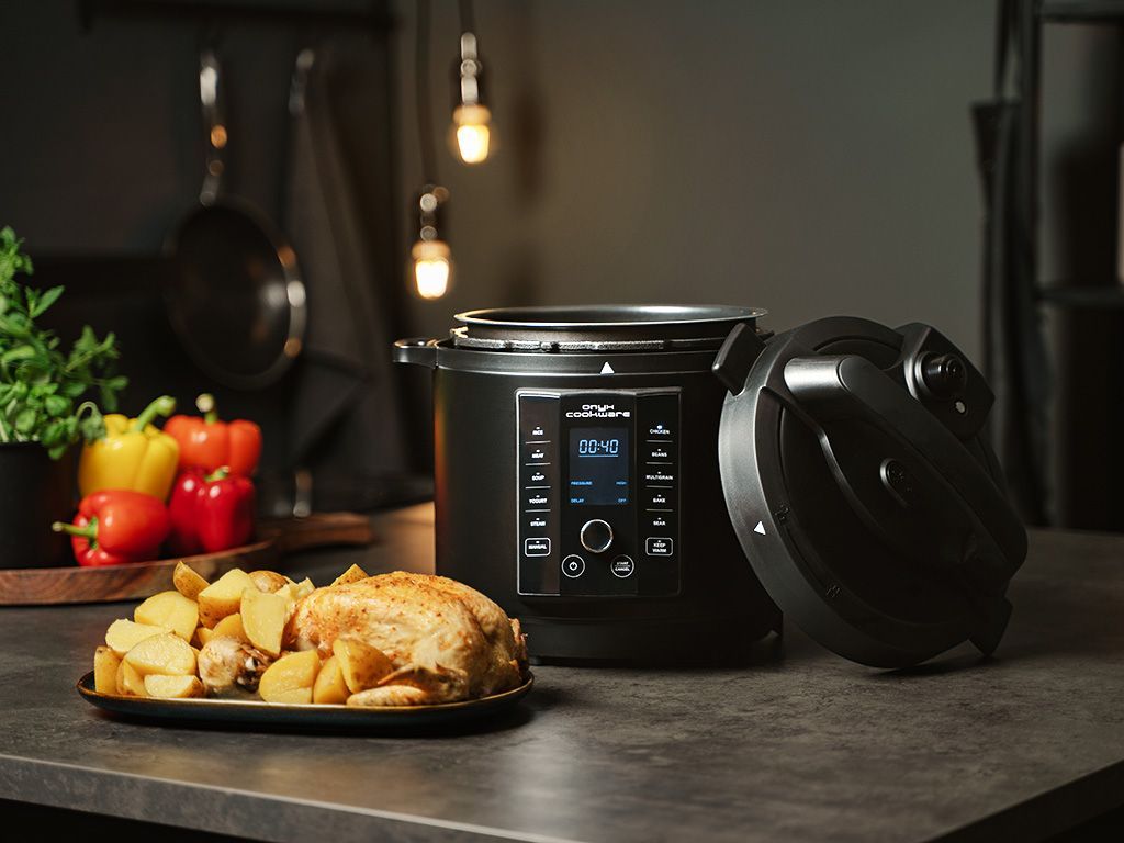 11-IN-1 MULTI-COOKER - 5
