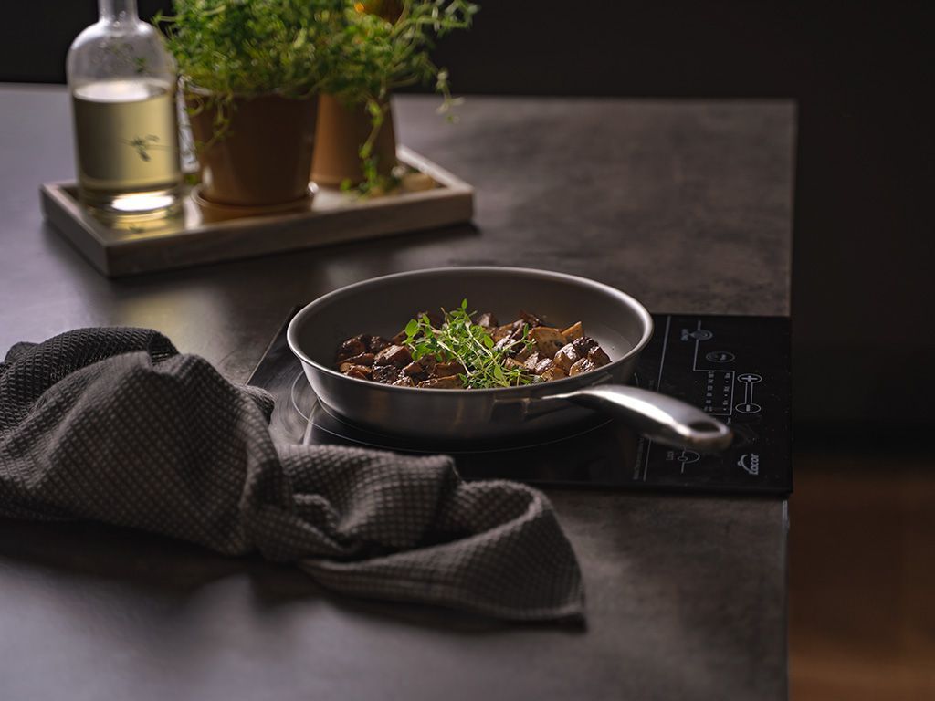 ZERO – NATURAL NON-STICK FRYING PAN 26CM - 10