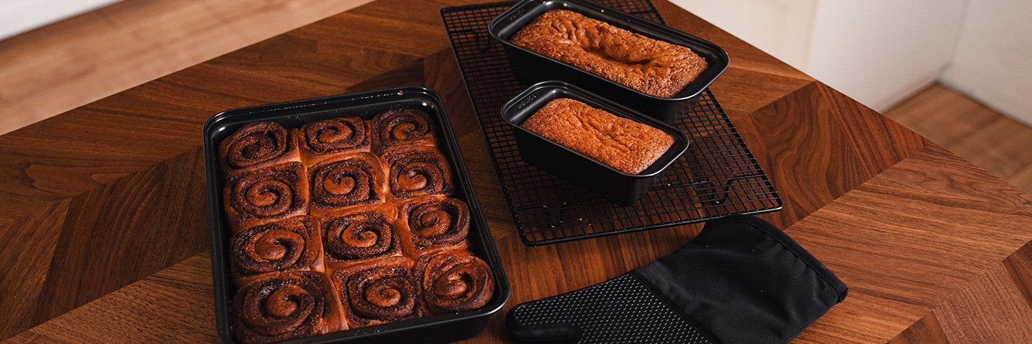 ESSENTIAL BAKING KIT - 7